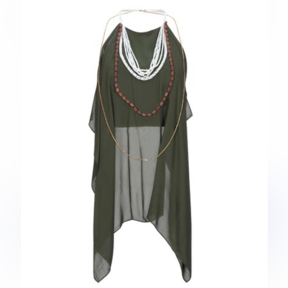 New with tags Jacquemus viscose halter top with attached beading. Size 40/medium